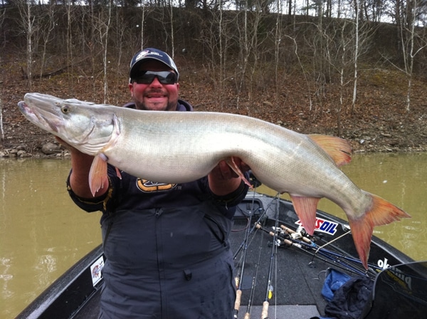 Tony Grant’s client, Mike Lopresti, with a Cave Run giant that was staging on a ledge.